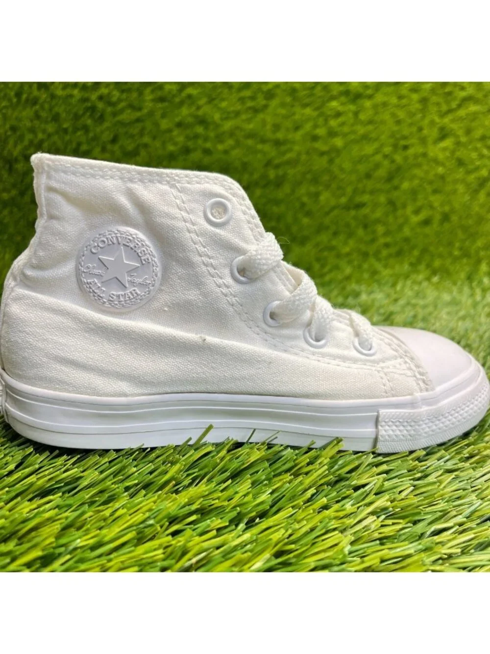 Converse Chuck Taylor All Star High Boys Size 9C White Athletic Shoes Sneakers